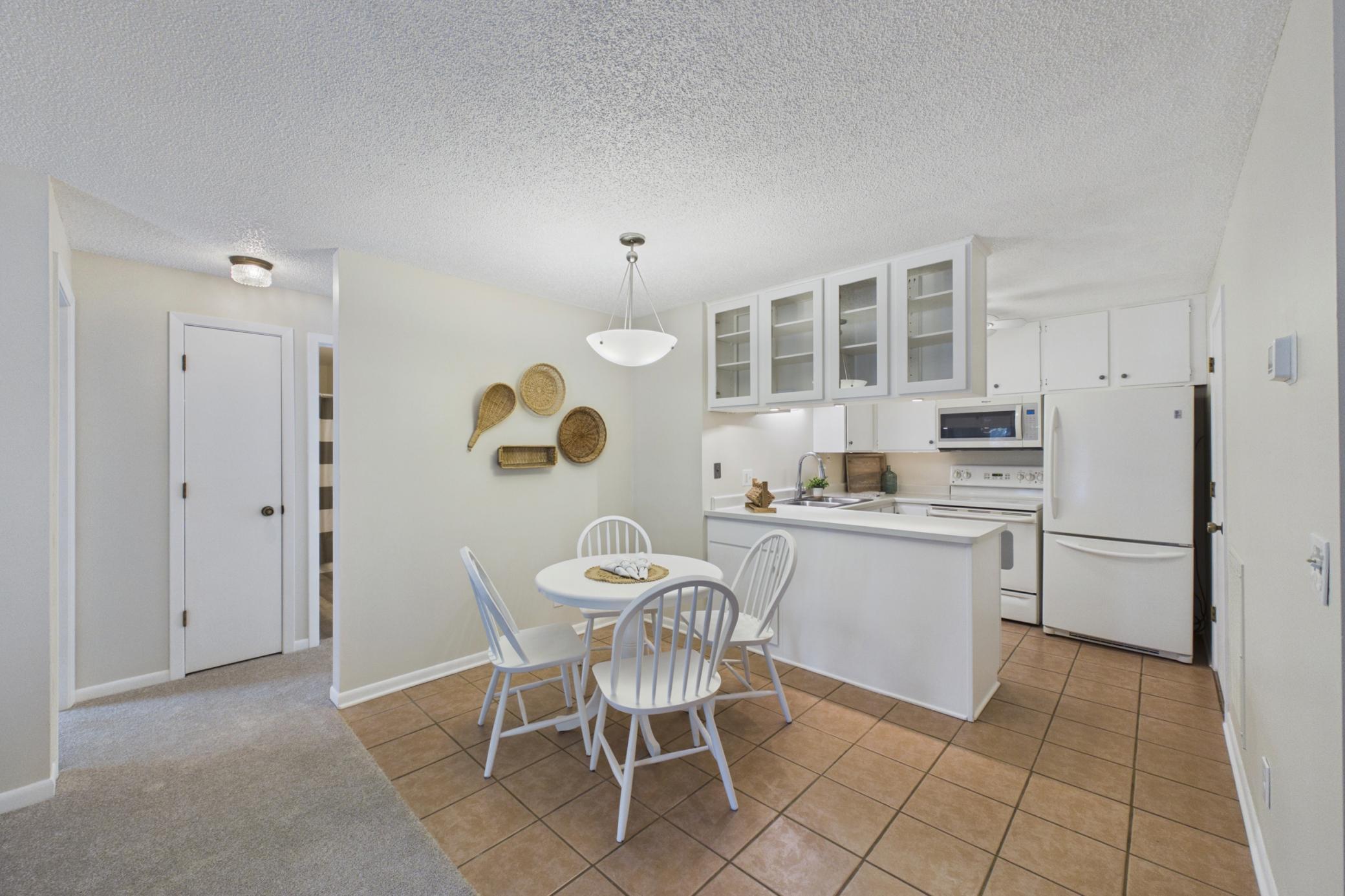 760 County Rd F West, Unit 702 Shoreview, MN 55126 - Photo 7 of 21