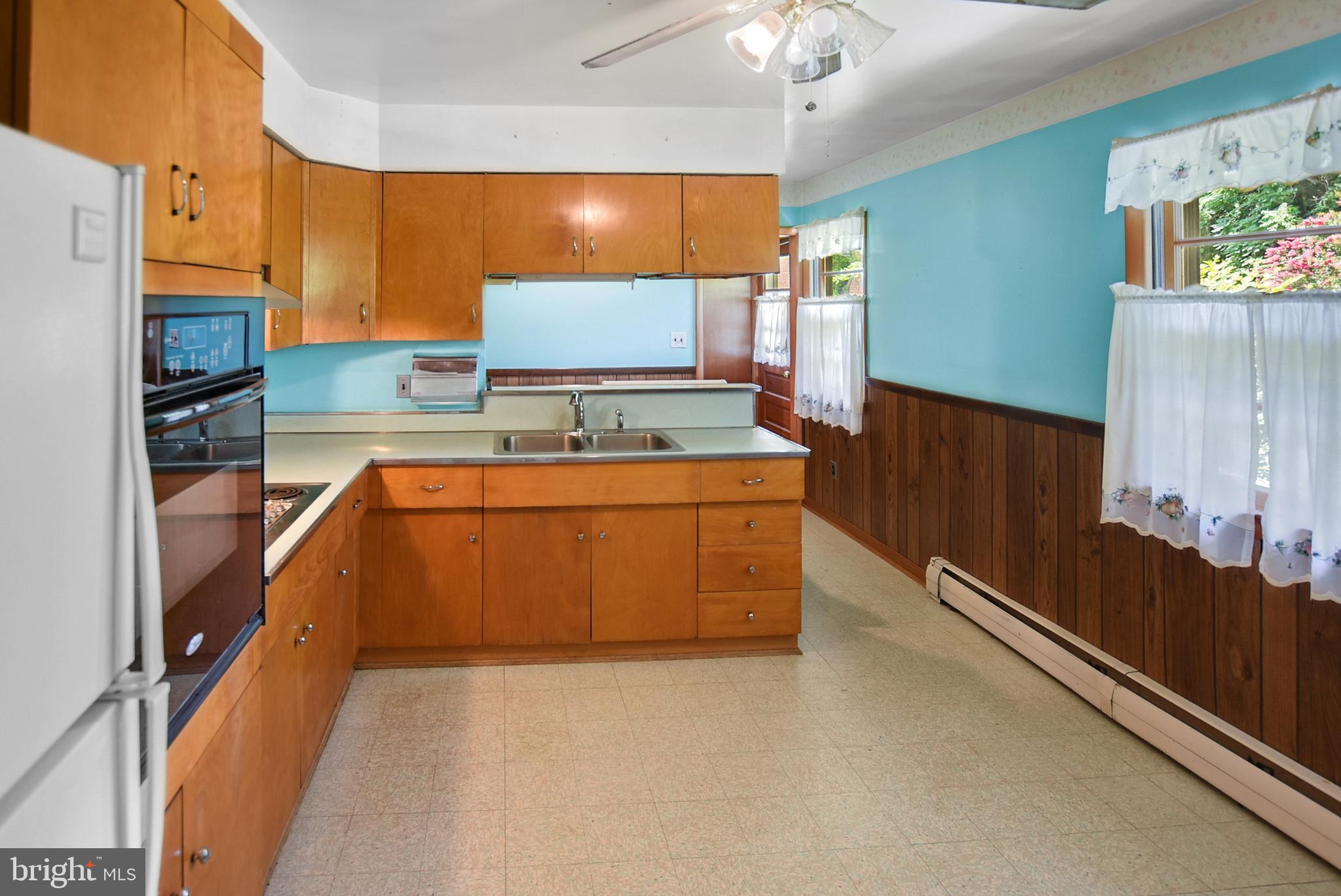 14 Friendship Road Friendship, MD 20758 - Photo 11 of 38 Kitchen