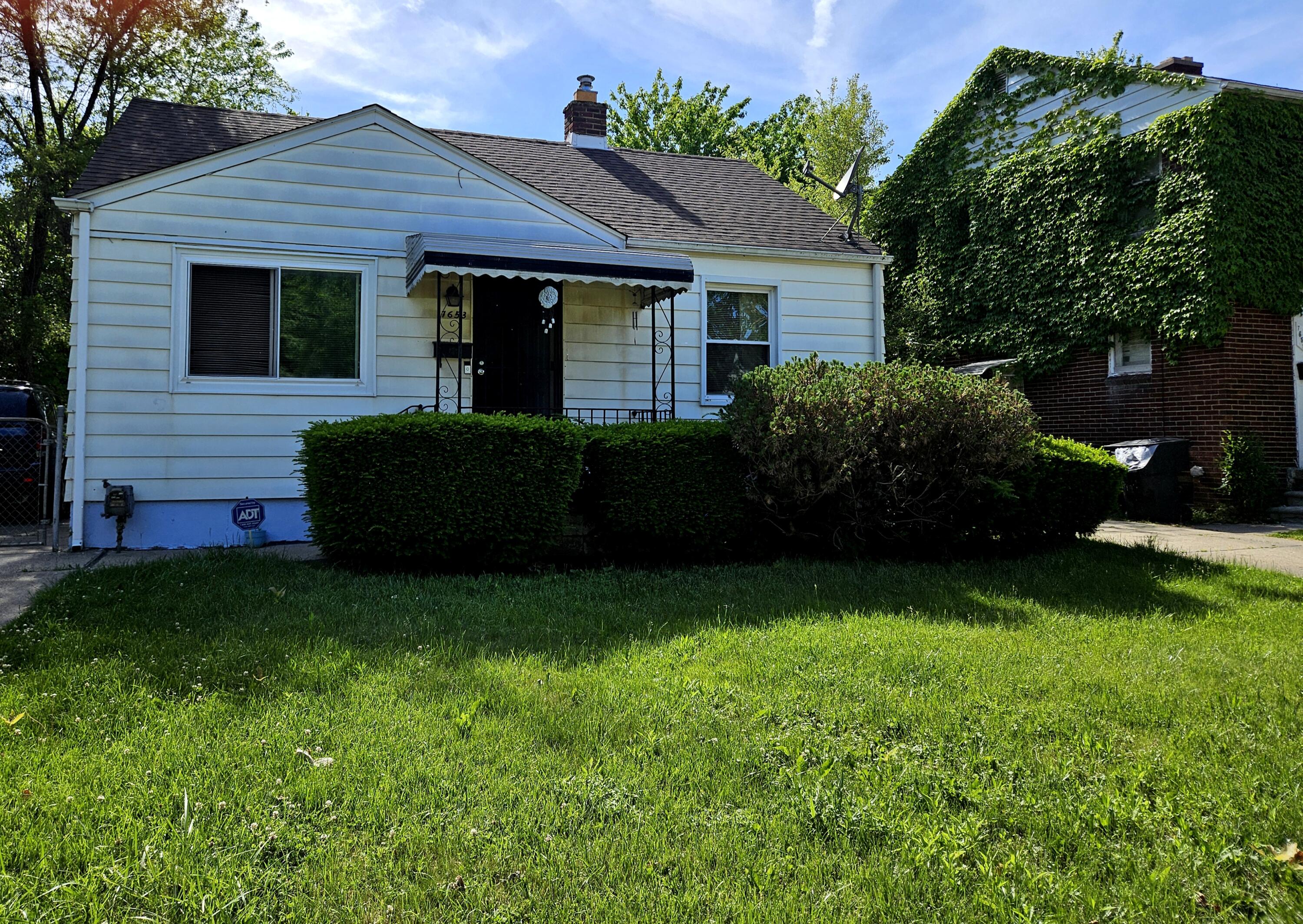 7653 Evergreen Road Detroit, MI 48228 - Photo 1 of 6 20240531_165813
