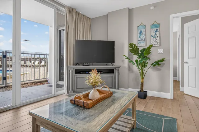 $645,000 | 520 Santa Rosa Boulevard, Unit 109, Fort Walton Beach, FL 32548