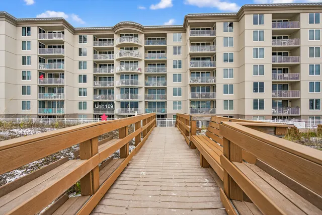 $645,000 | 520 Santa Rosa Boulevard, Unit 109, Fort Walton Beach, FL 32548