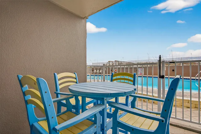 $645,000 | 520 Santa Rosa Boulevard, Unit 109, Fort Walton Beach, FL 32548