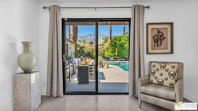$1,275,000 | 2964 East Orella Circle, Palm Springs, CA 92264