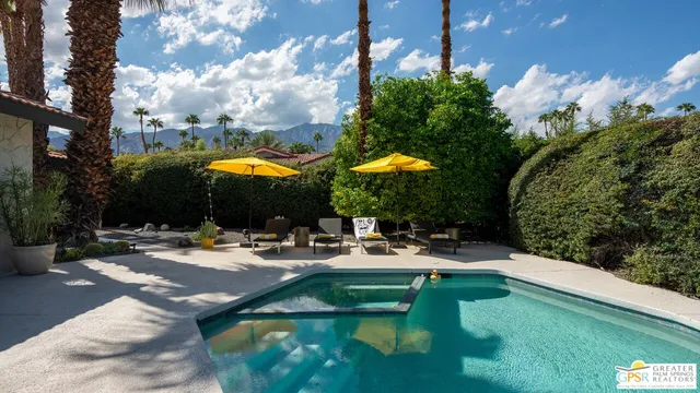 $1,275,000 | 2964 East Orella Circle, Palm Springs, CA 92264