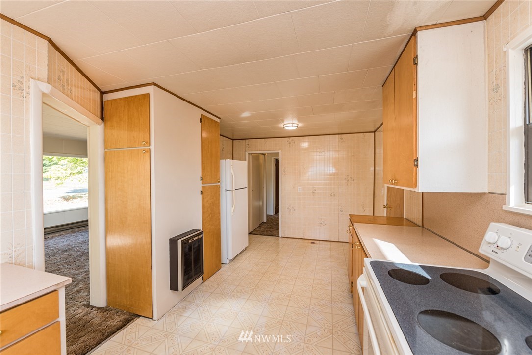 413 Mt Pleasant Road Port Angeles, WA 98362 - Photo 11 of 40 Gallery Image 11