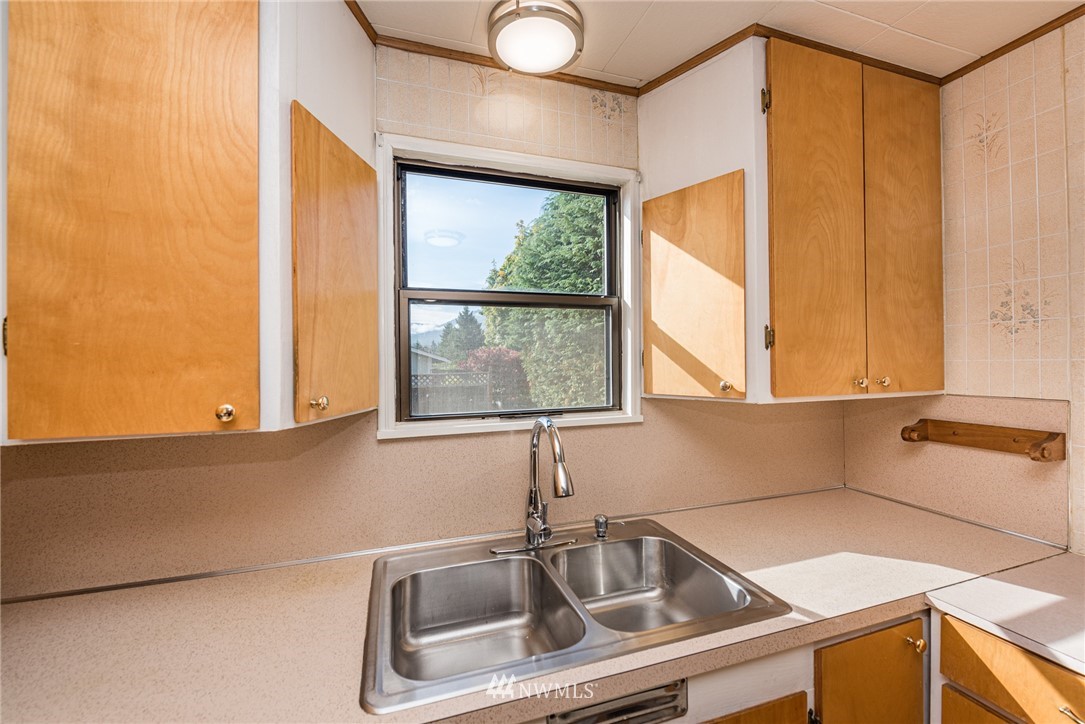 413 Mt Pleasant Road Port Angeles, WA 98362 - Photo 10 of 40 Gallery Image 10