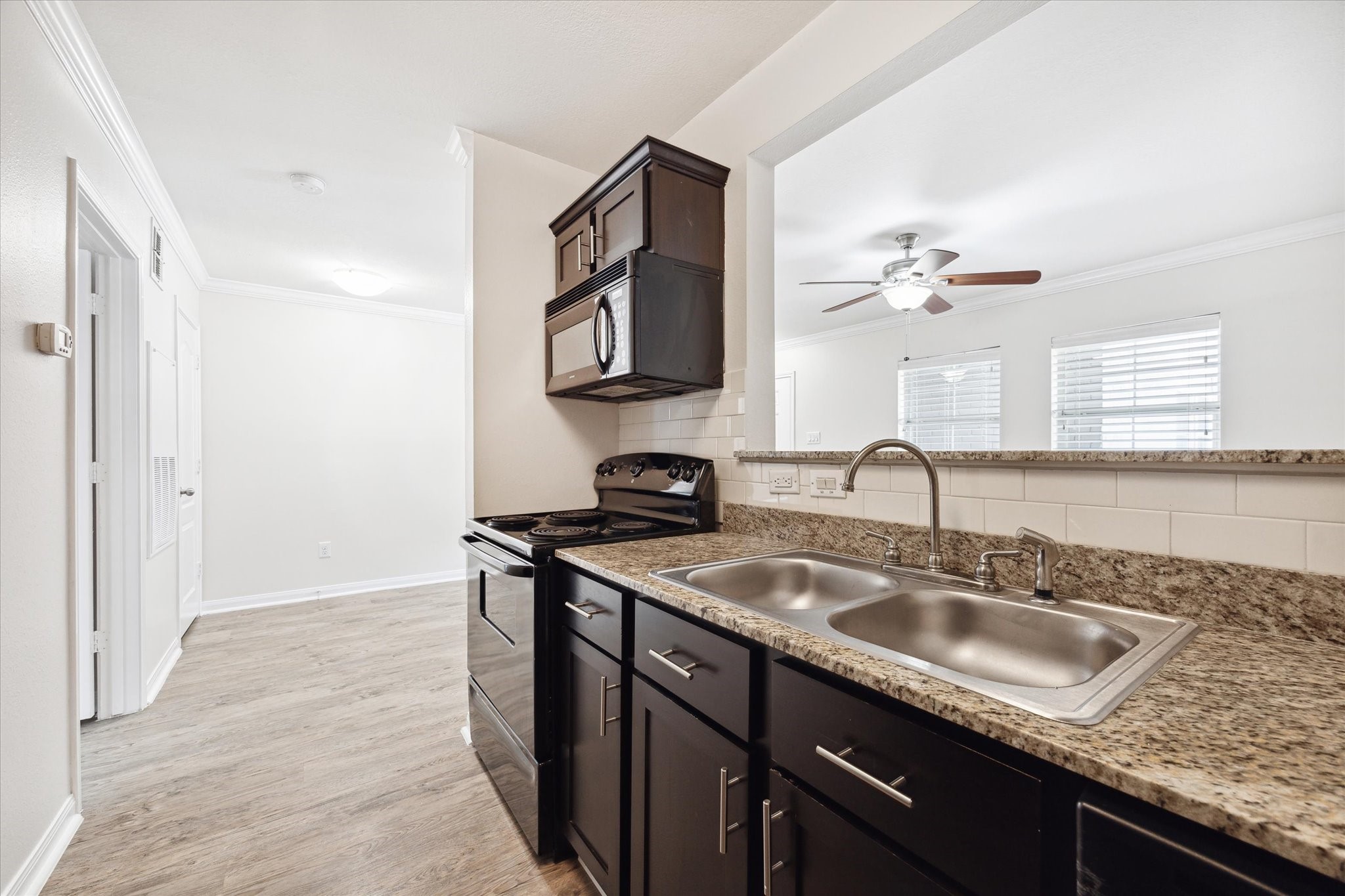 427 West 16th Street, Unit 5 Houston, TX 77008 - Photo 5 of 8