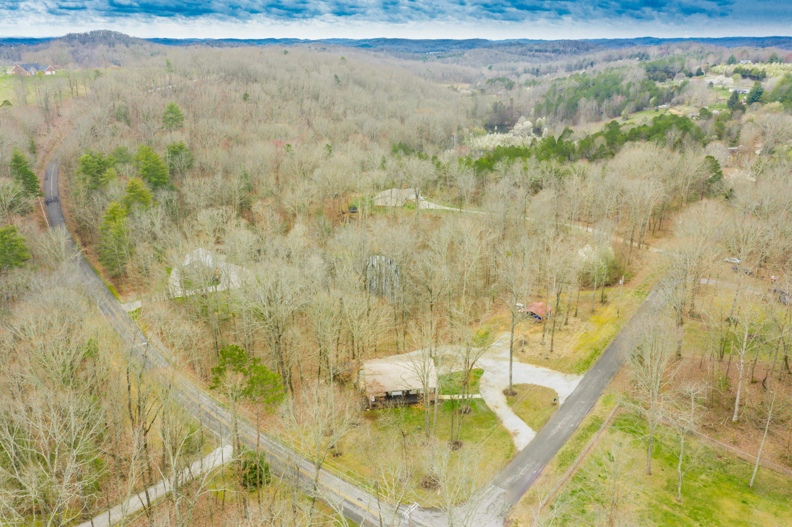 115 Deer Run Ridge Road Kingston, TN 37763 - Photo 21 of 29 115DeerRunRidgeRd-31