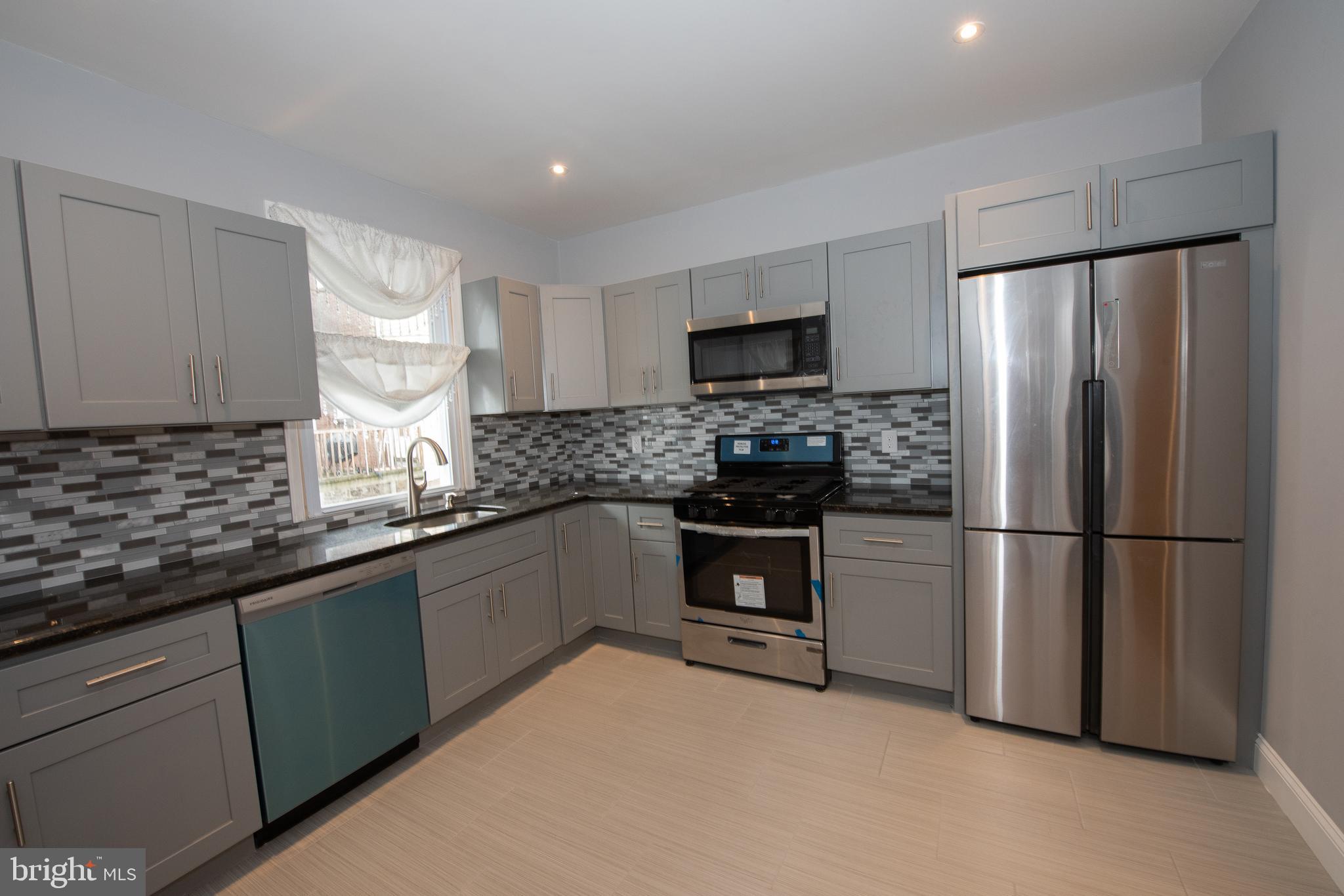 225 Avon Road Upper Darby, PA 19082 - Photo 19 of 39