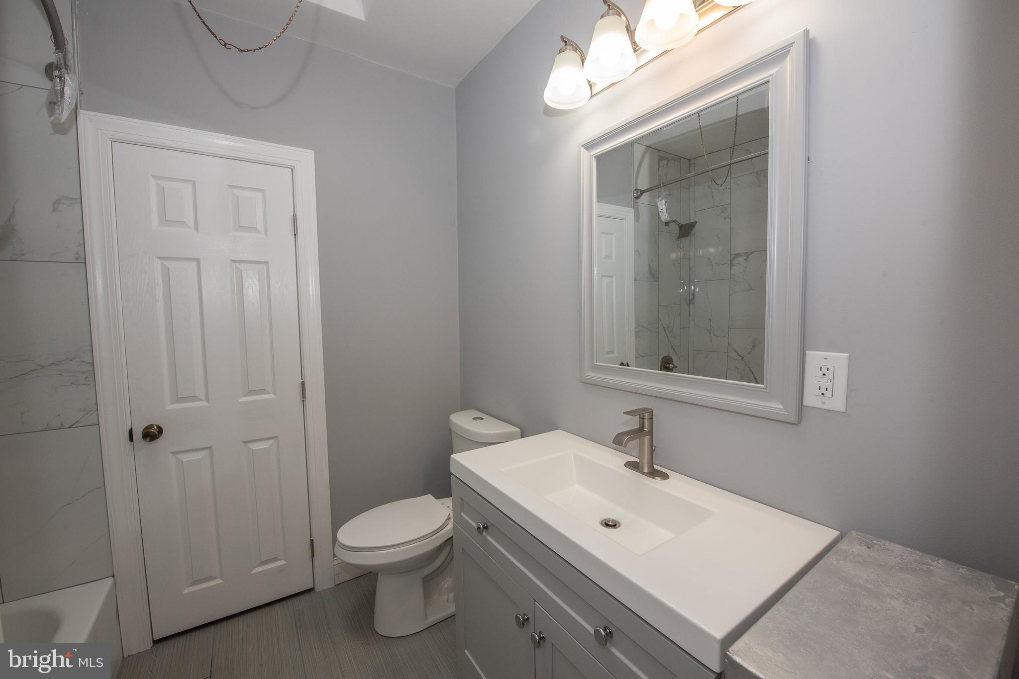 225 Avon Road Upper Darby, PA 19082 - Photo 23 of 39