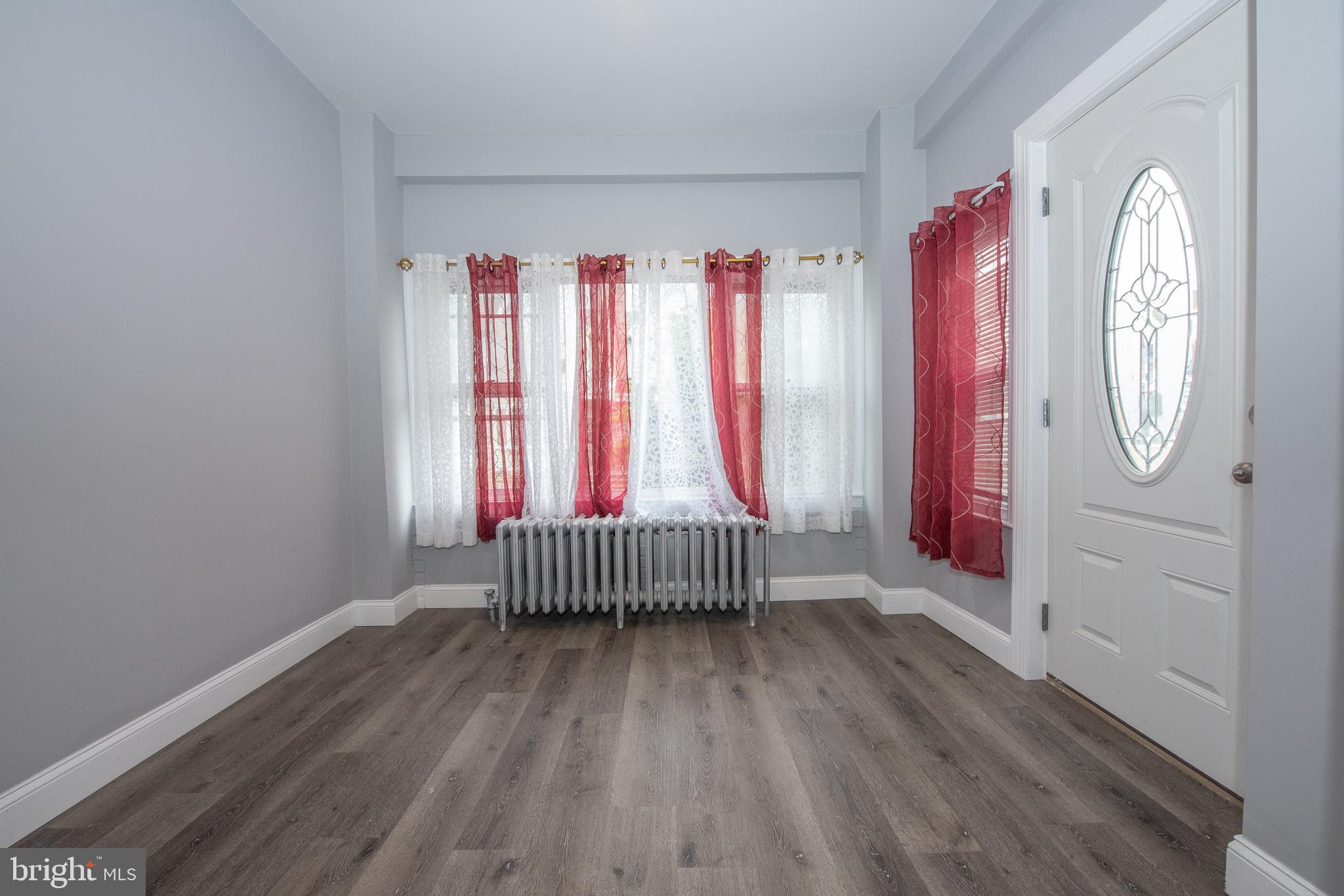 225 Avon Road Upper Darby, PA 19082 - Photo 8 of 39