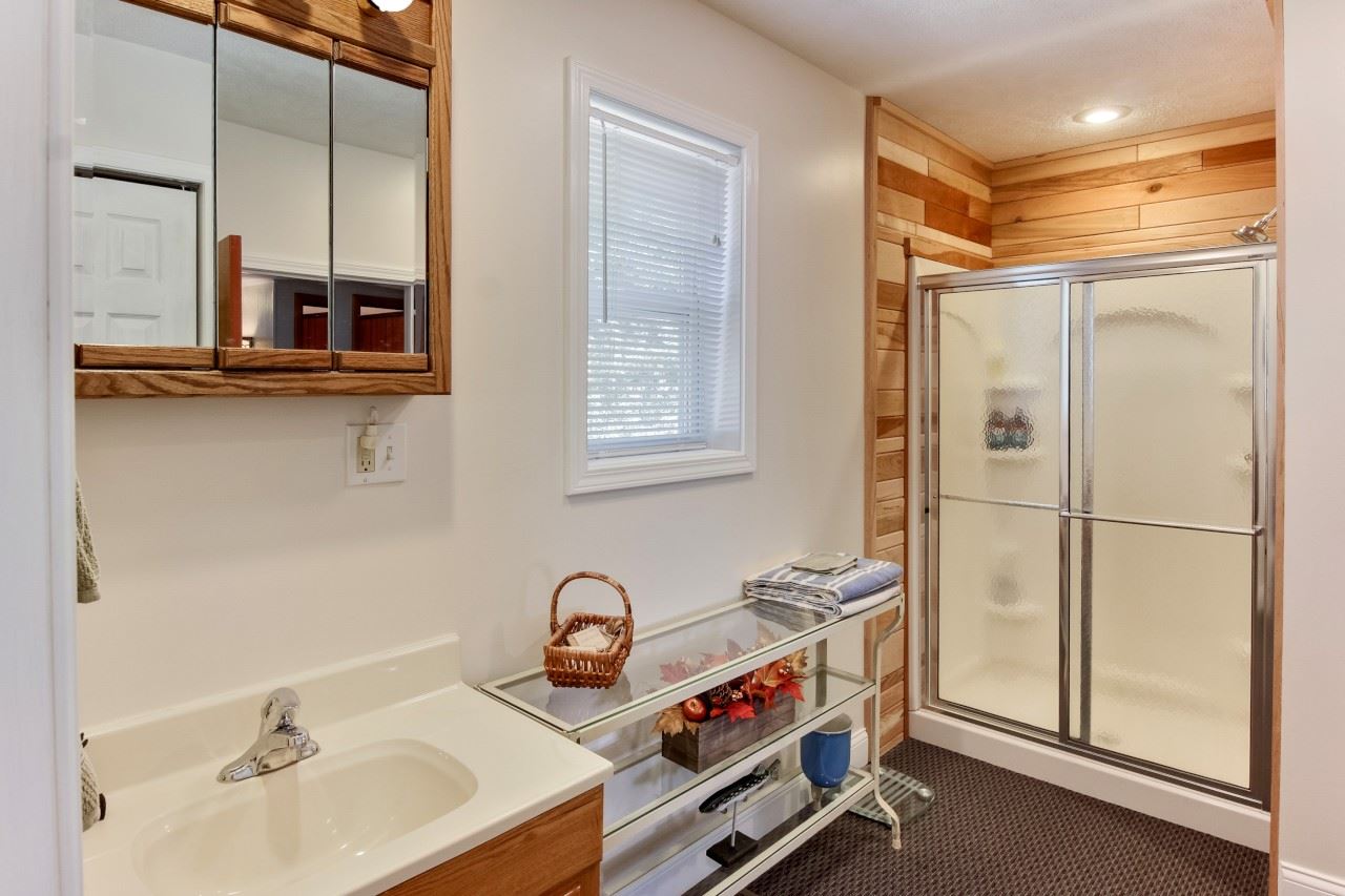 10082 Coster Road Southwest Fife Lake, MI 49633 - Photo 20 of 29 1878318-19.JPG