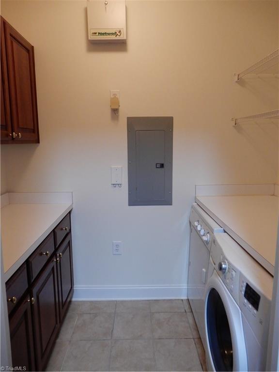 522 College Road Greensboro, NC 27410 - Photo 11 of 20 Laundry