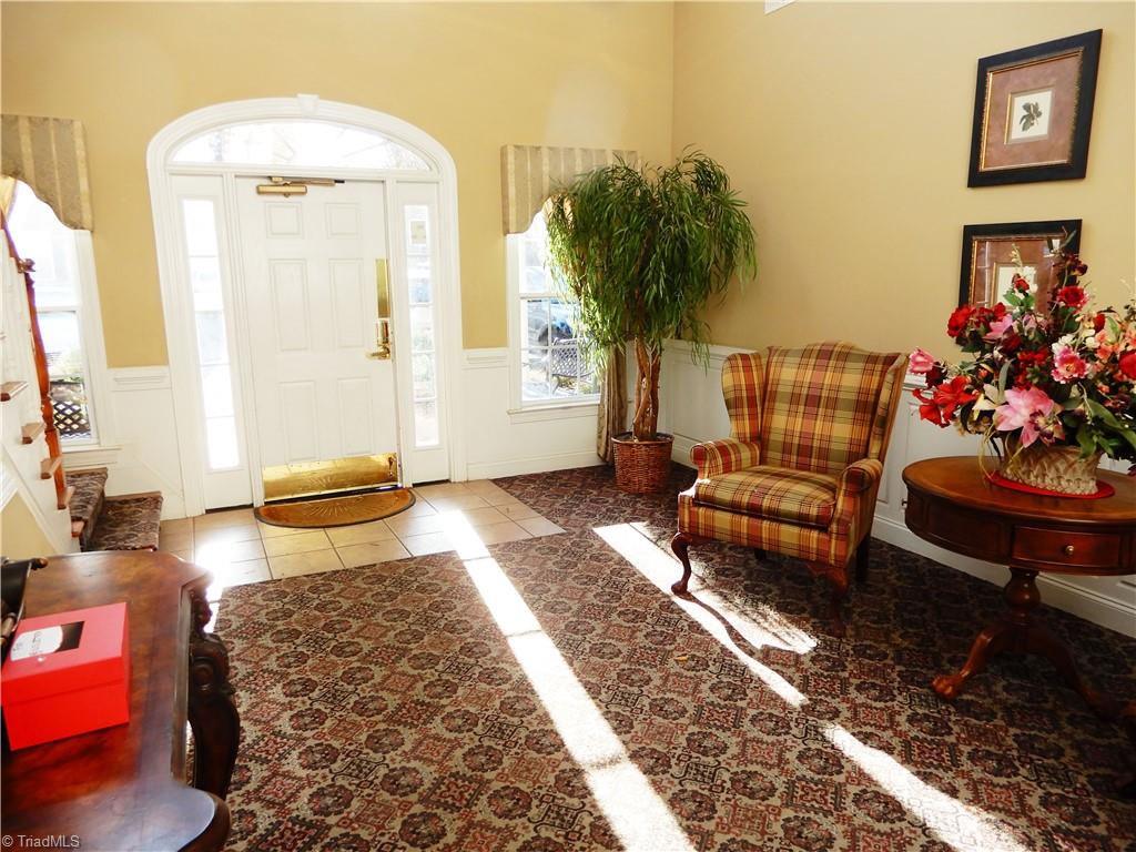 522 College Road Greensboro, NC 27410 - Photo 18 of 20 Hall Sitting Area