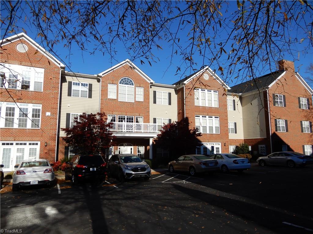 522 College Road Greensboro, NC 27410 - Photo 3 of 20 Condo Complex