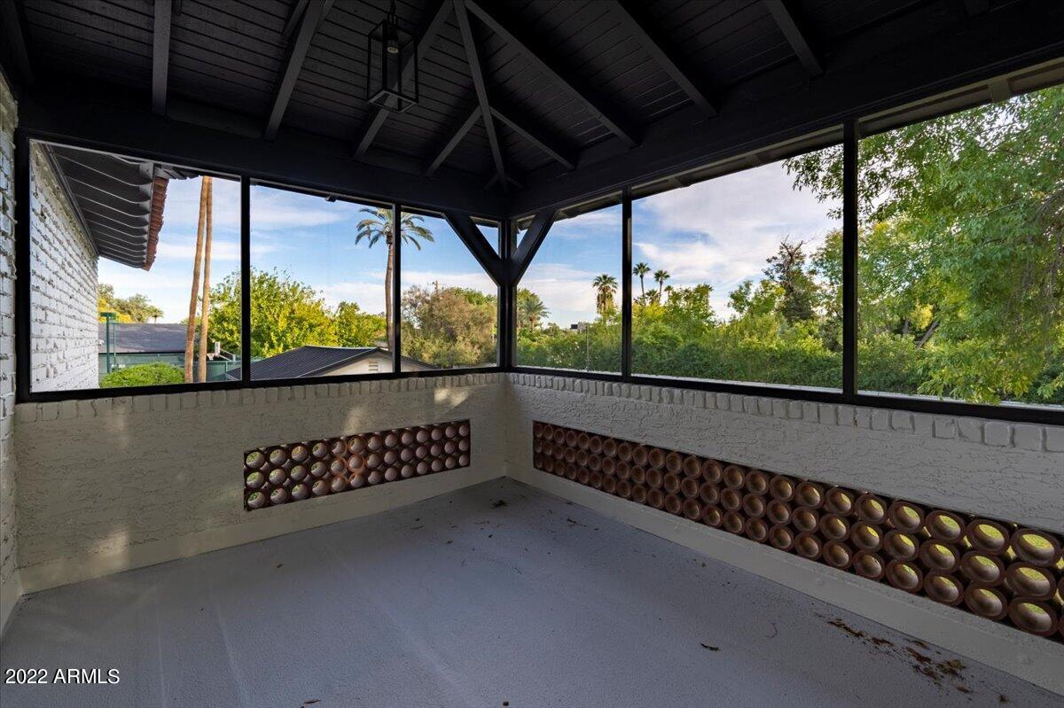 620 West Lawrence Road Phoenix, AZ 85013 - Photo 54 of 114 054-Balcony