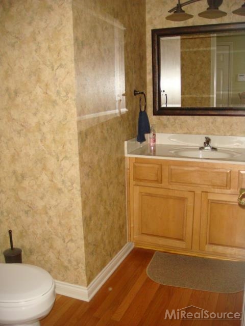 2033 Rochelle Run, Unit 98 Rochester, MI 48309 - Photo 9 of 19 31201628-8.JPG