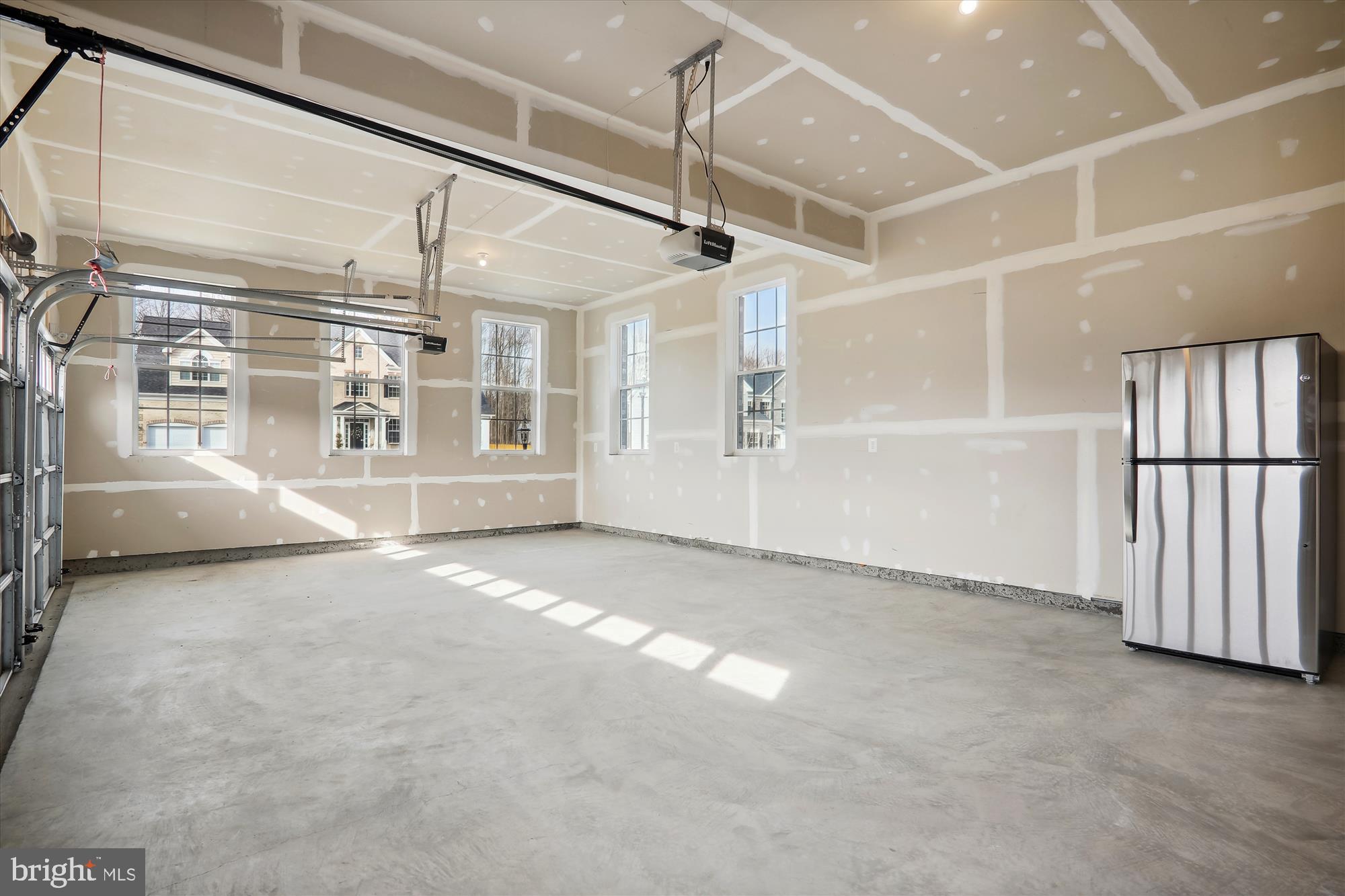 4009 Diamondhead Avenue Bowie, MD 20721 - Photo 9 of 40