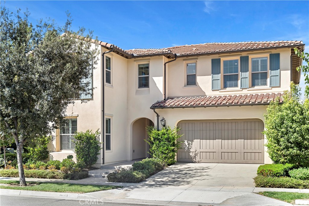 121 Paxton Irvine, CA 92620 - Photo 4 of 61 front view of a house