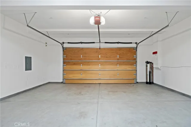 $6,900 | 121 Paxton, Irvine, CA 92620