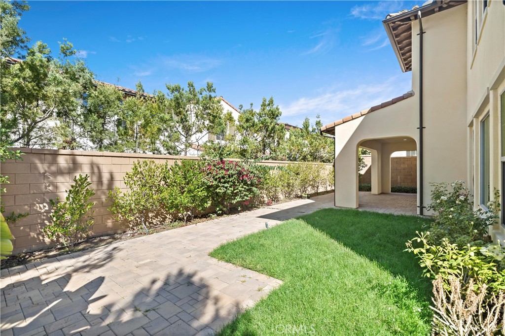 121 Paxton Irvine, CA 92620 - Photo 56 of 61 a view of a garden with a fountain