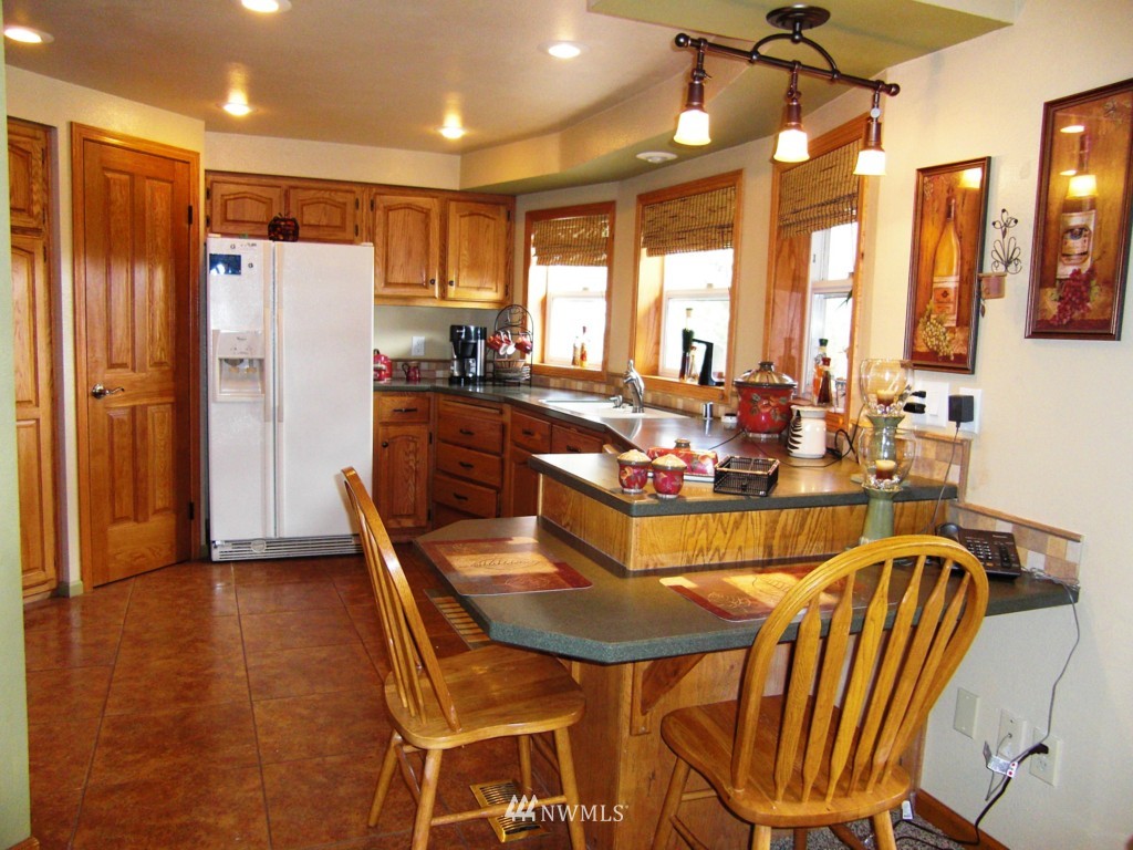 2774 Haynie Road Custer, WA 98240 - Photo 10 of 25