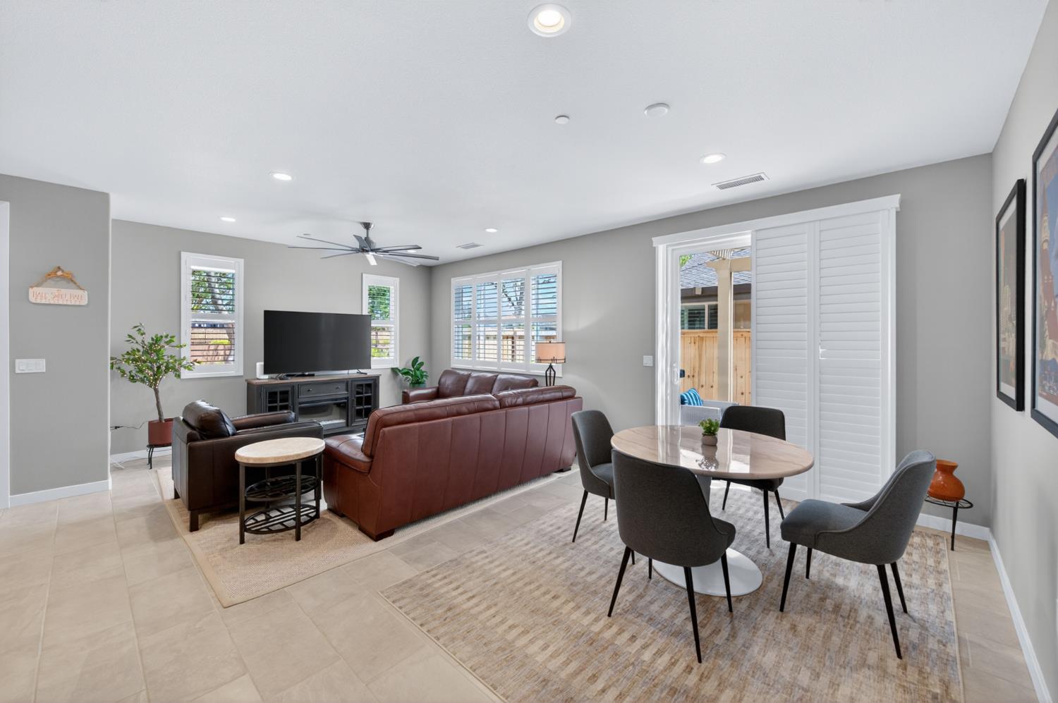 4185 Ryan Lane Madera, CA 93636 - Photo 27 of 63 a view of a livingroom with furniture and a flat screen tv