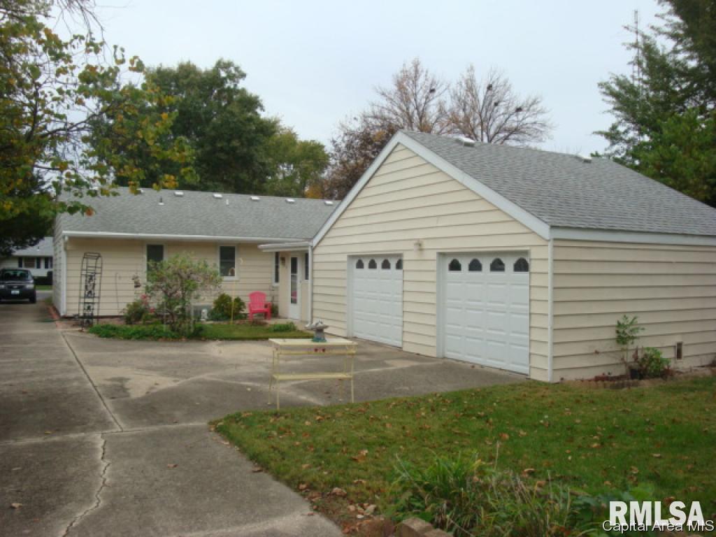 3206 South Spring Street Springfield, IL 62703 - Photo 2 of 13