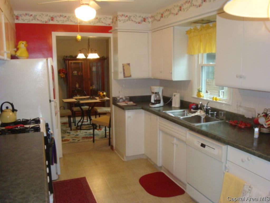 3206 South Spring Street Springfield, IL 62703 - Photo 8 of 13