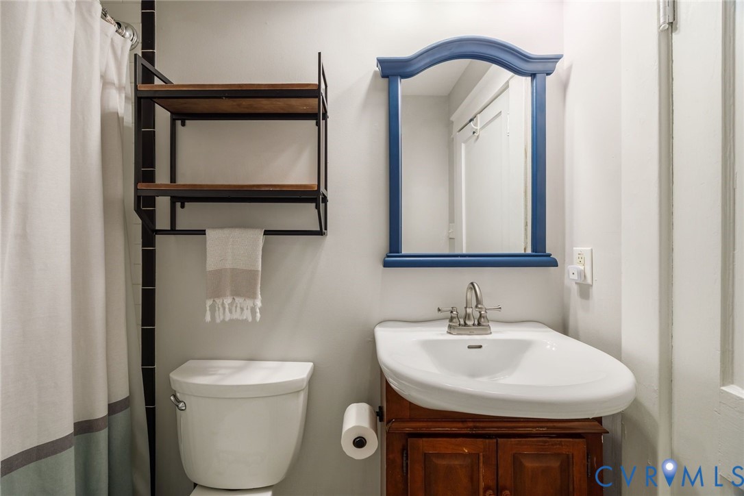 5203 Caledonia Road Richmond, VA 23225 - Photo 27 of 33