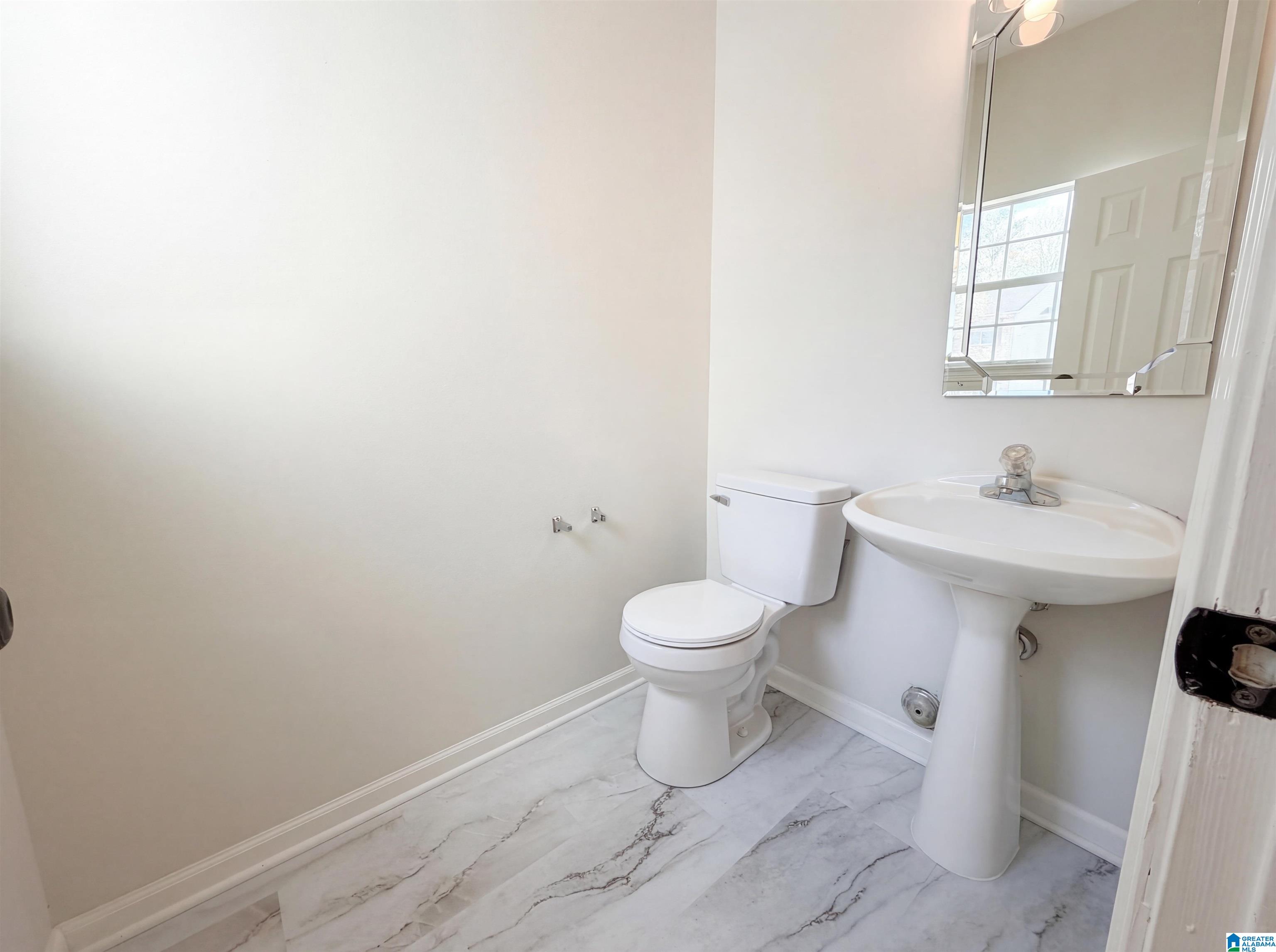 1314 Deer Trail Road Birmingham, AL 35226 - Photo 7 of 20 Gallery Image 7