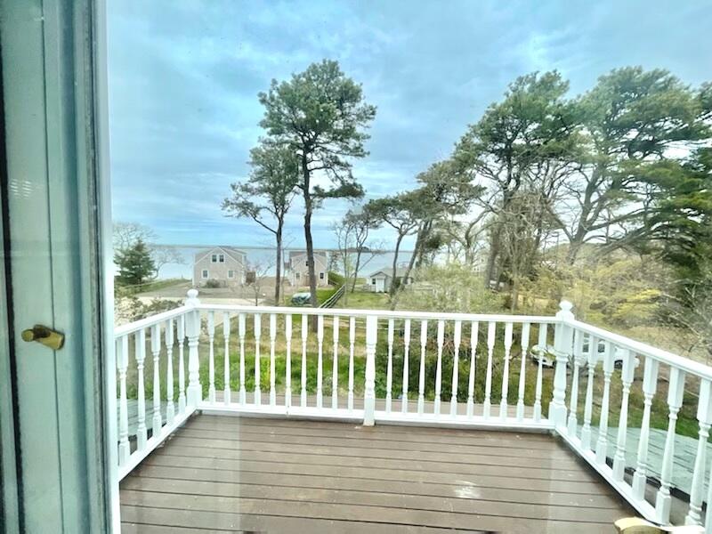 4 Fowler Avenue Edgartown, MA 02539 - Photo 16 of 23 ext back deck