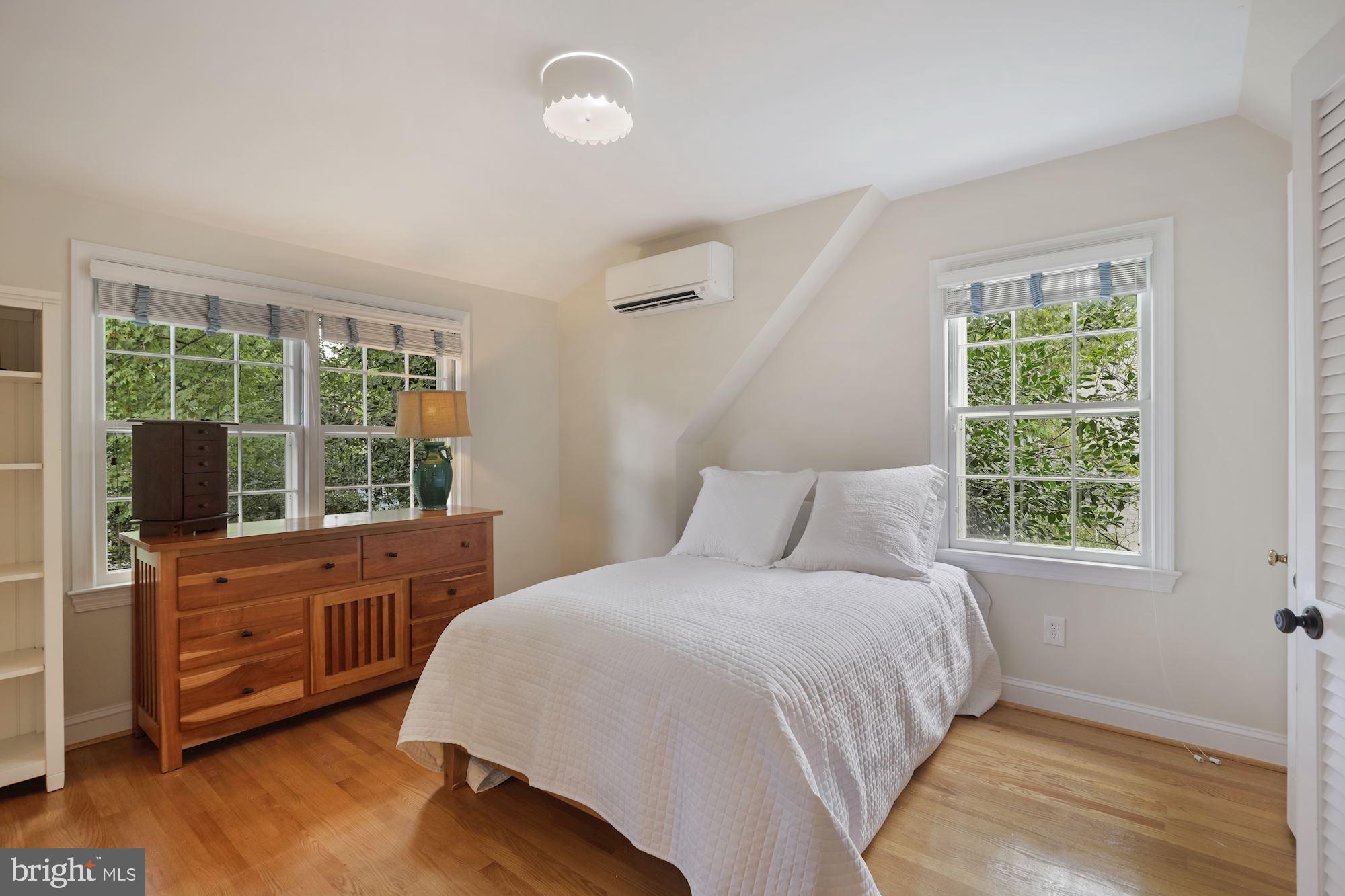 5306 Elliott Road Bethesda, MD 20816 - Photo 12 of 25 3rd Bedroom