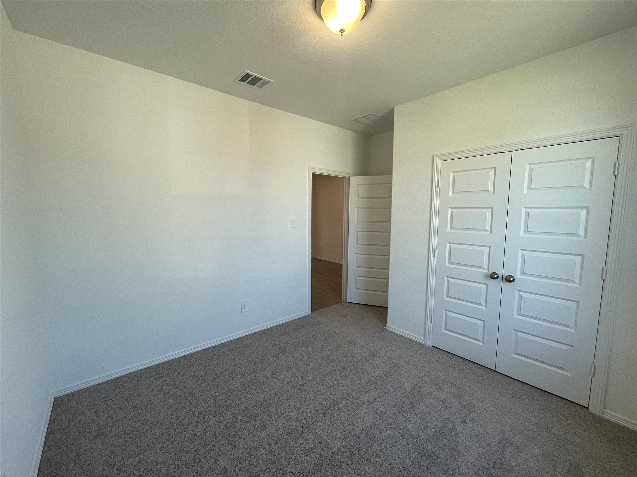 9695 Caney Trails Road Conroe, TX 77303 - Photo 5 of 15