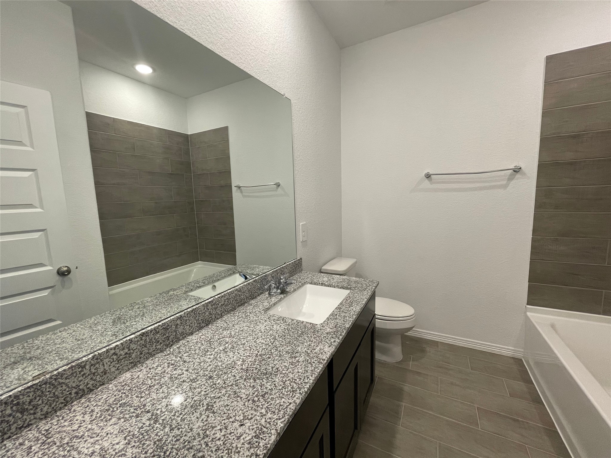 9695 Caney Trails Road Conroe, TX 77303 - Photo 7 of 15