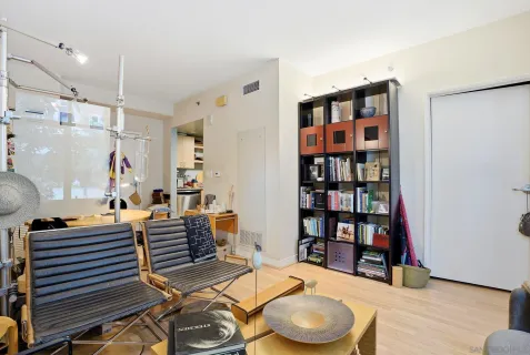 $449,000 | 425 West Beech Street, Unit 107, San Diego, CA 92101