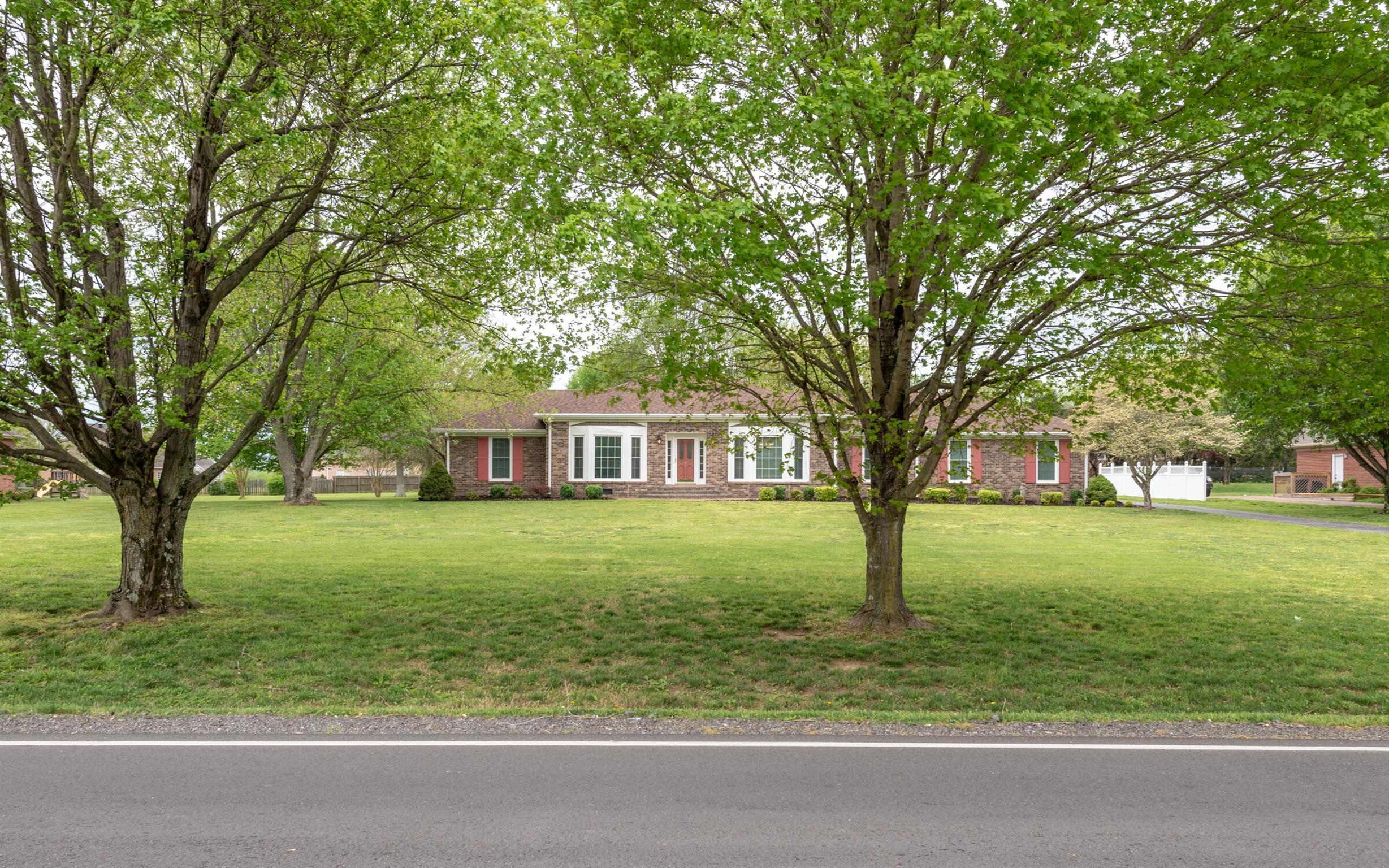 2708 Cages Bend Road Gallatin, TN 37066 - Photo 2 of 27 Gallery Image 2