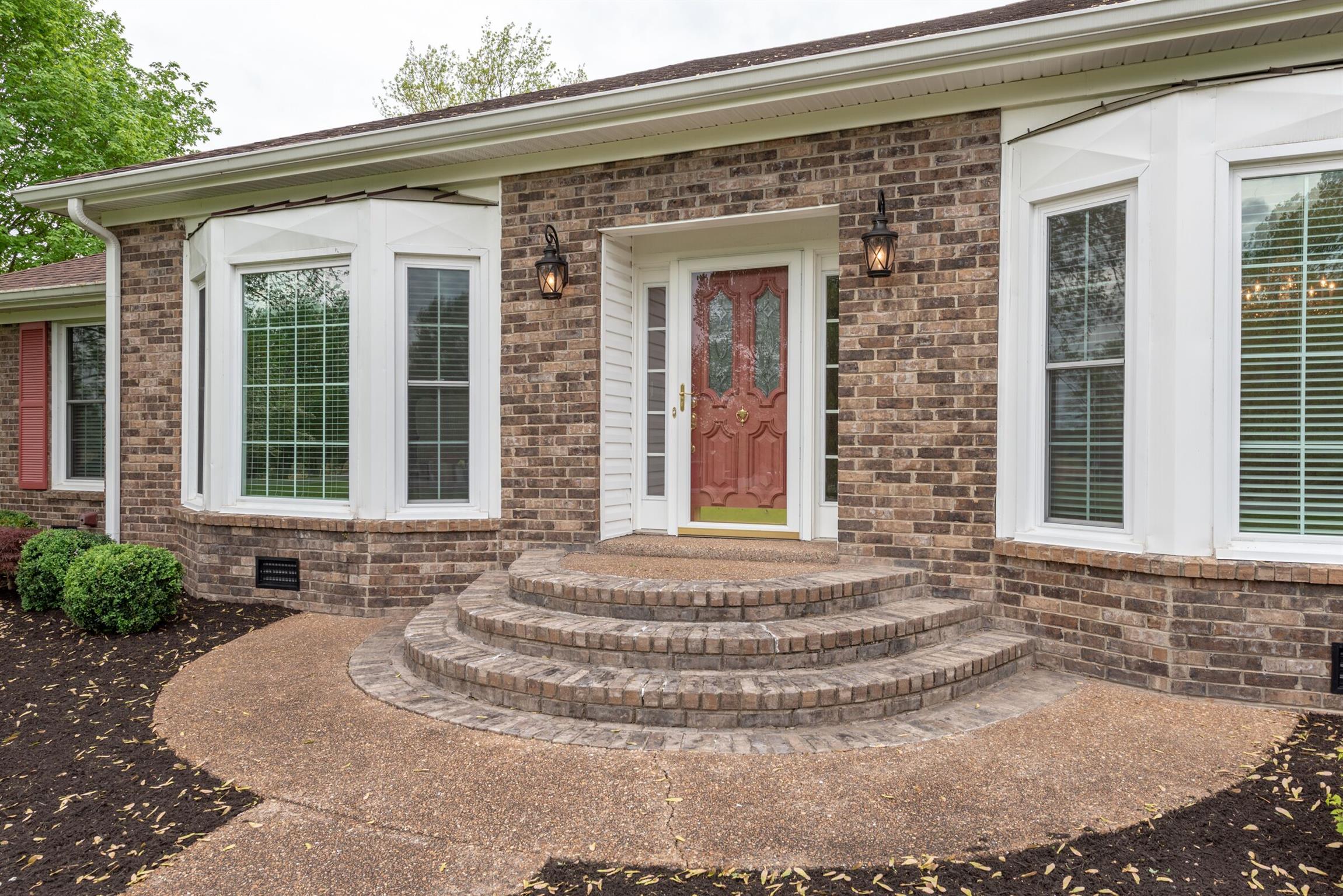2708 Cages Bend Road Gallatin, TN 37066 - Photo 3 of 27 Gallery Image 3