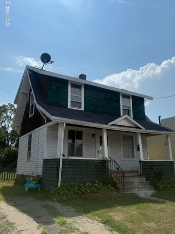 $1,750 | 2228 Guilderland Avenue, Schenectady, NY 12306