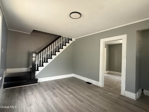 $1,750 | 2228 Guilderland Avenue, Schenectady, NY 12306