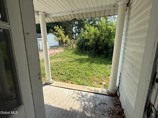 $1,750 | 2228 Guilderland Avenue, Schenectady, NY 12306