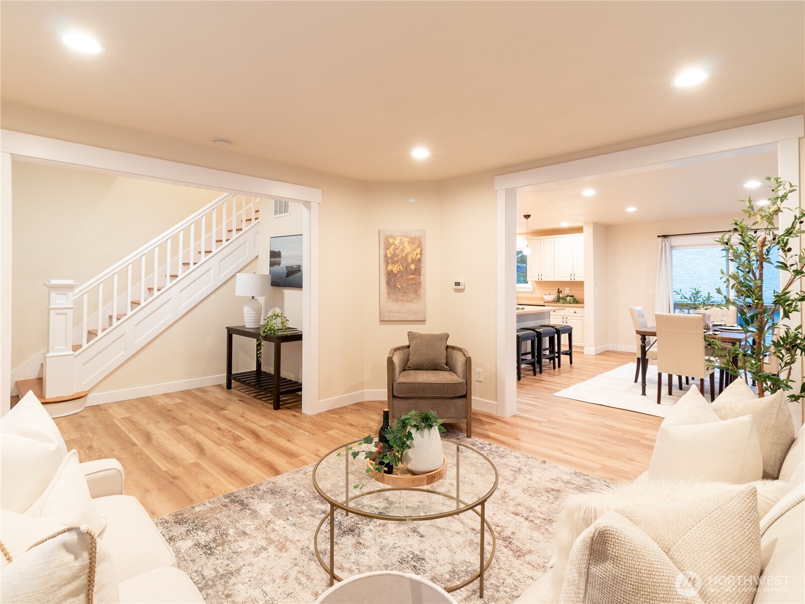 917 South Sheridan Avenue Tacoma, WA 98405 - Photo 6 of 36