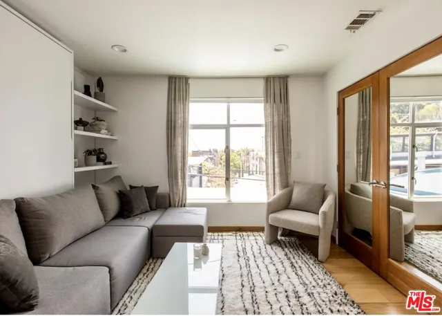 $2,596,000 | 512 Brooks Avenue, Unit 6, Venice, CA 90291