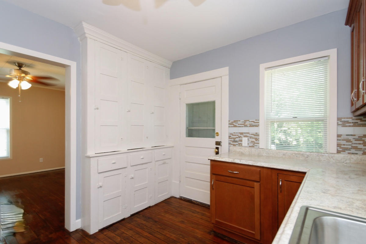 206 Middle Street Three Rivers, MI 49093 - Photo 11 of 23 206 Middle St-111