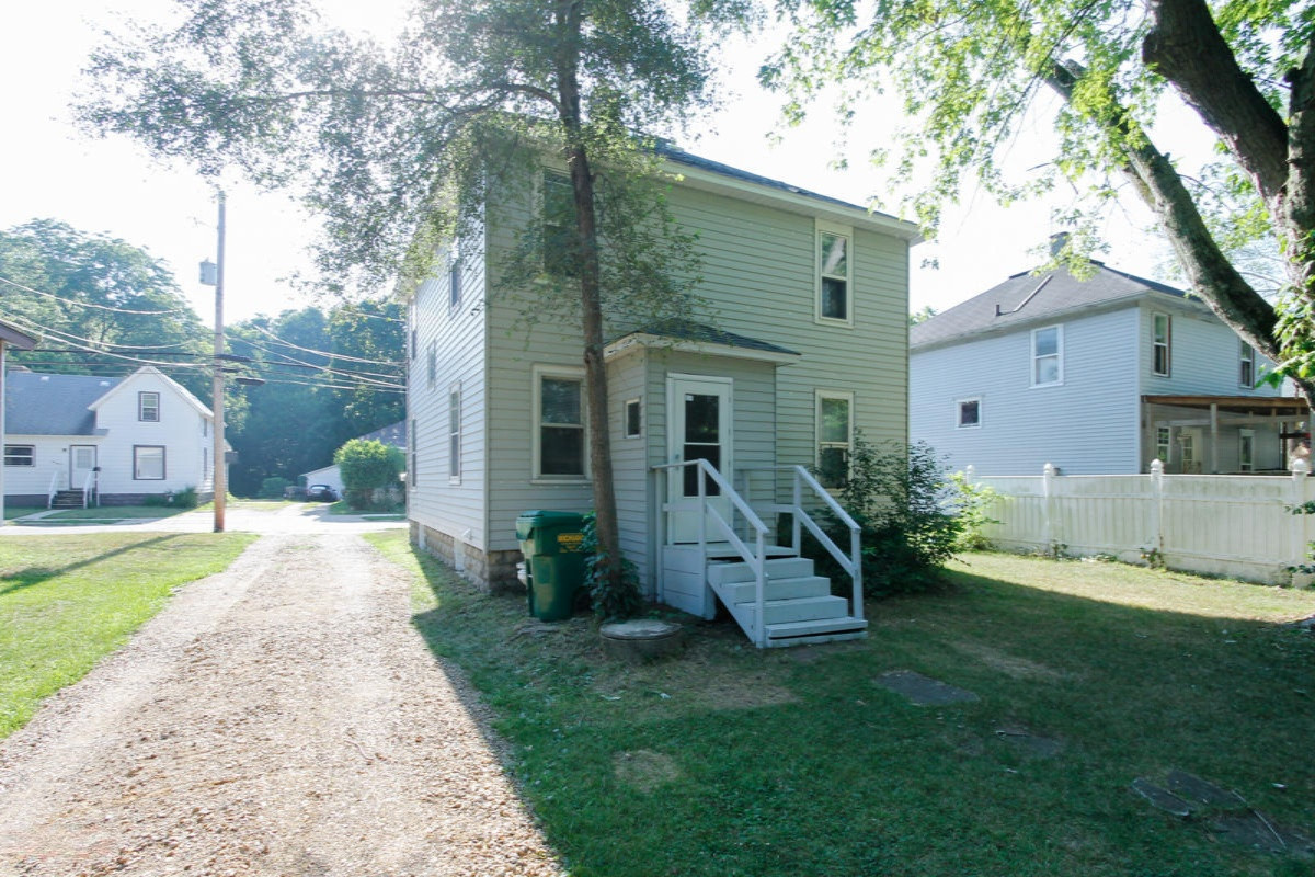 206 Middle Street Three Rivers, MI 49093 - Photo 22 of 23 206 Middle St-122
