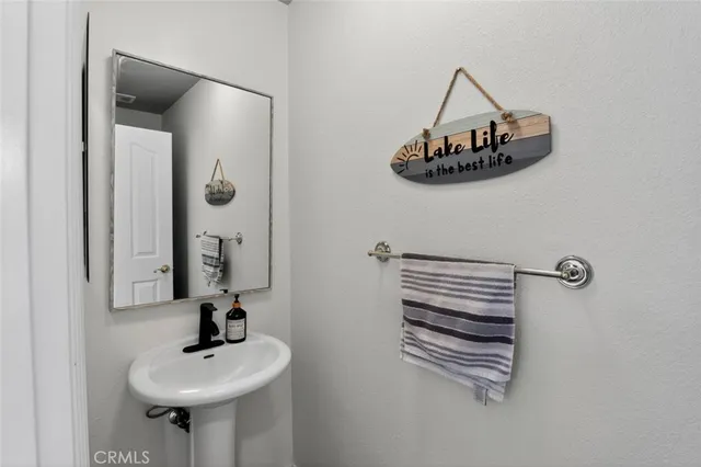 $605,000 | 26502 Bluewater Road, Helendale, CA 92342