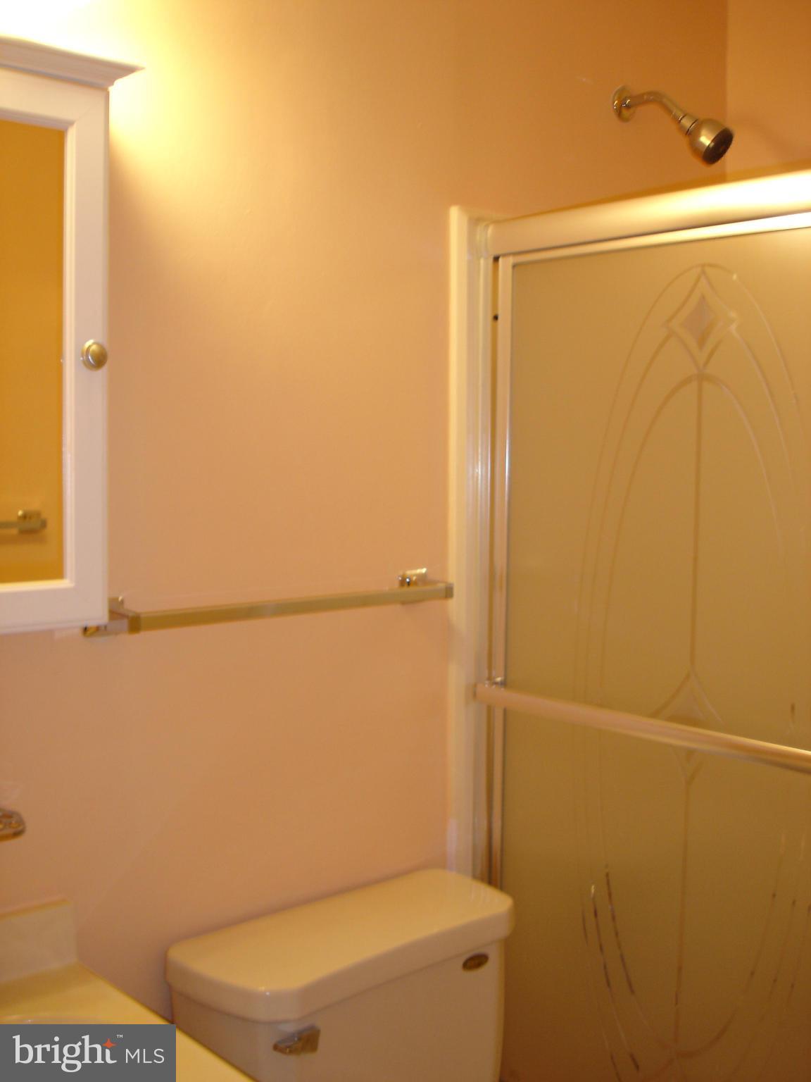 4307 Lucerne Road Temple Hills, MD 20748 - Photo 7 of 27 Bath