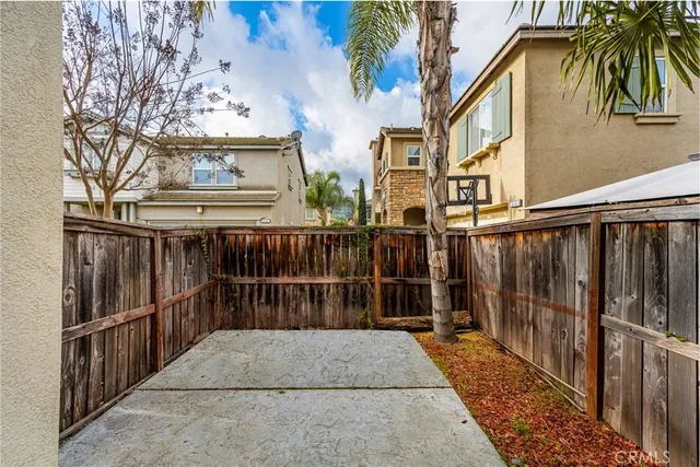 a view of a pathway both side of building