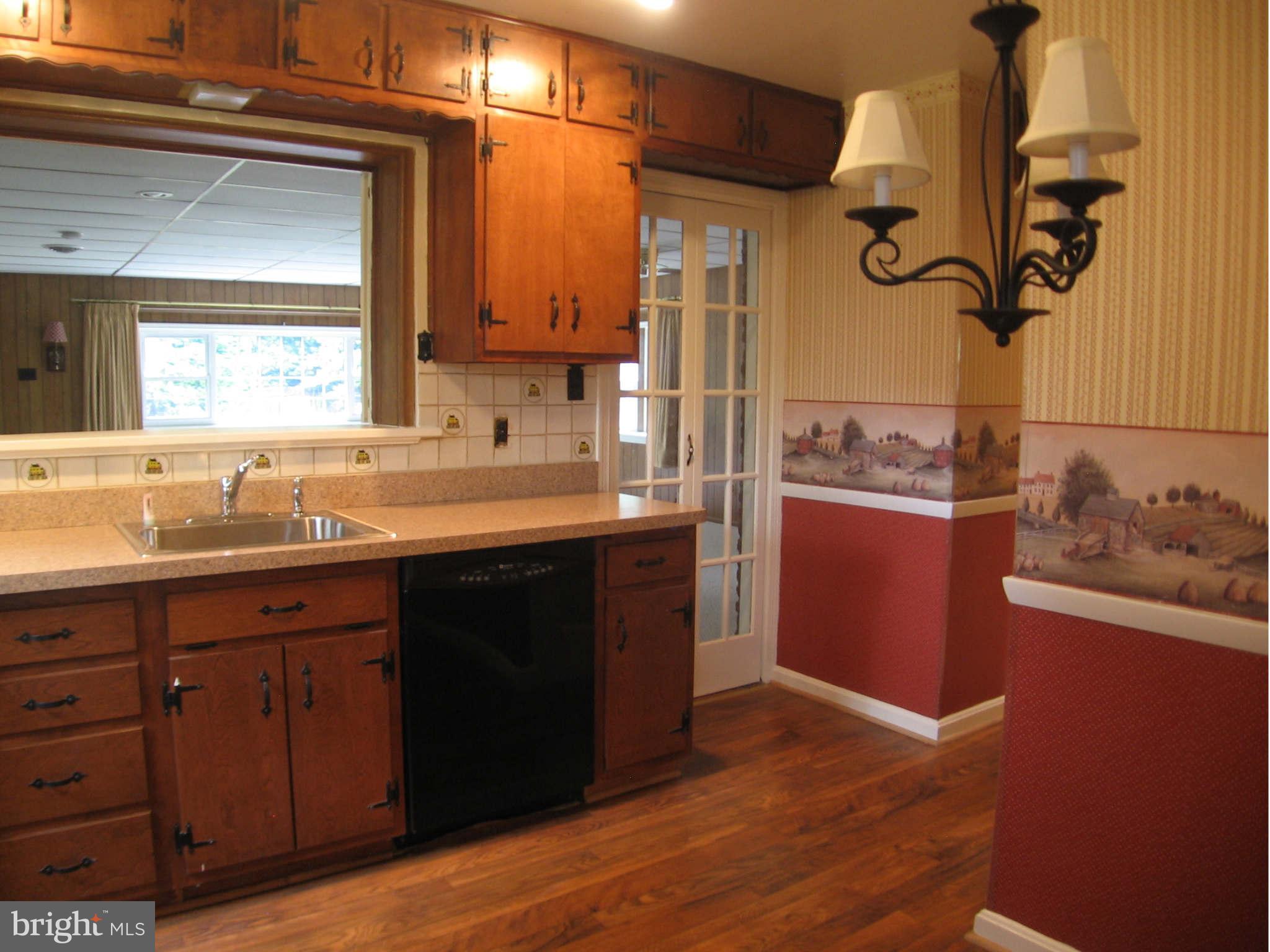 7907 Wellington Road Alexandria, VA 22308 - Photo 15 of 18 Kitchen