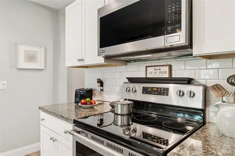 $424,900 | 1207 Kapok Circle, Clearwater, FL 33759